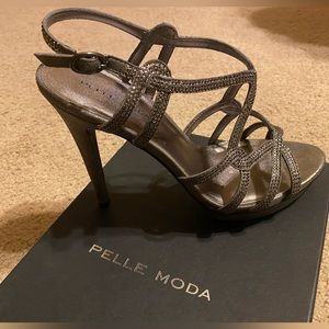 Pelle Moda heels